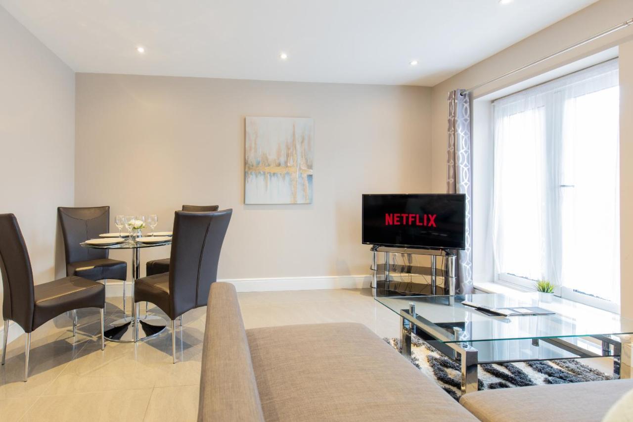 Apartment Velvet 2-bedroom Apartment, Conduit Lane, *