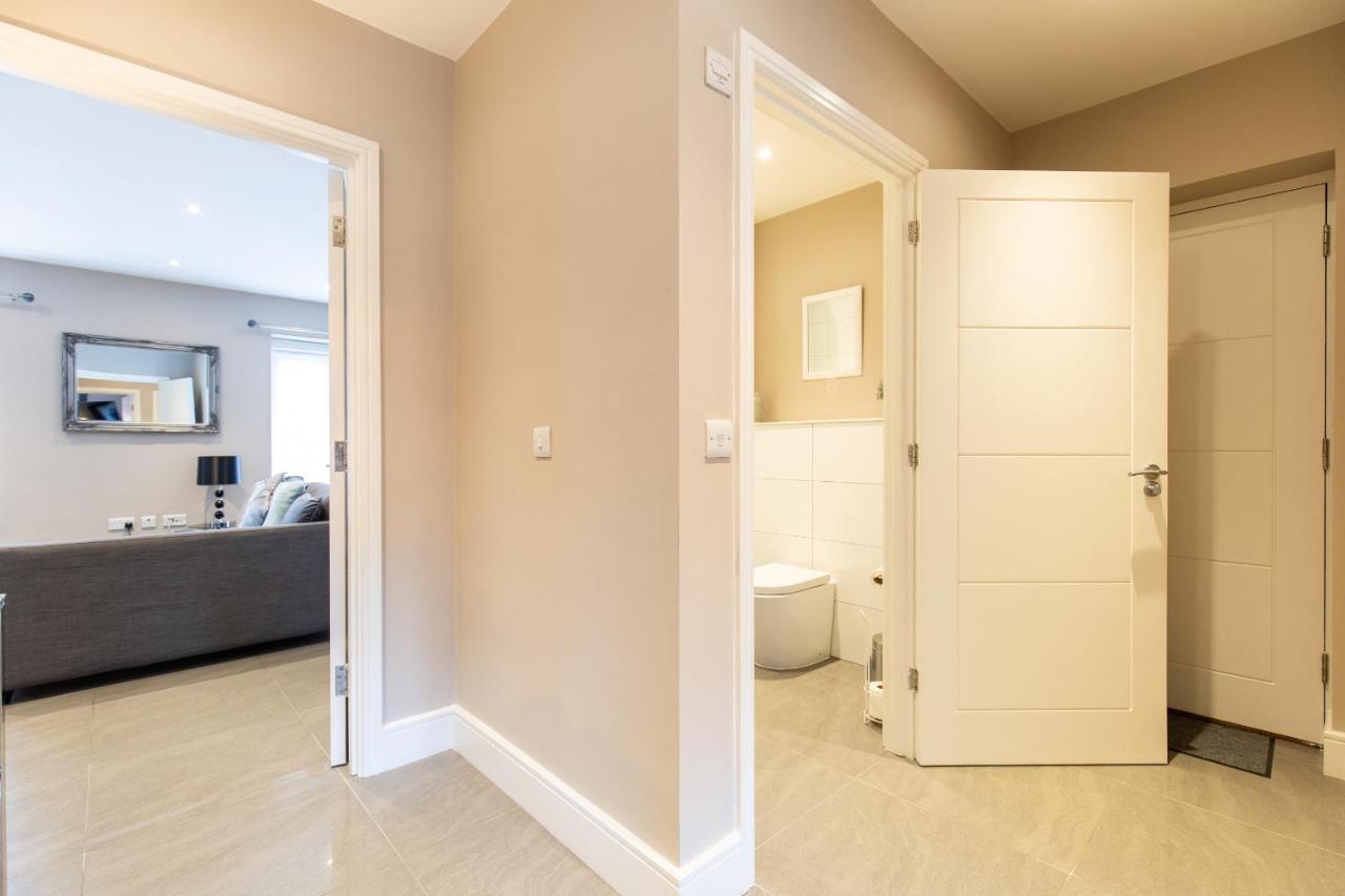 Apartment Velvet 2-bedroom Apartment, Conduit Lane, *