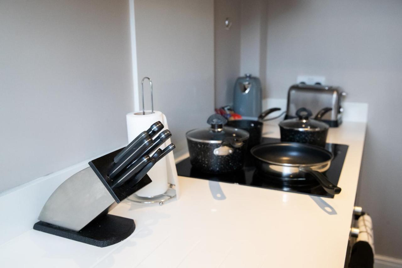 Velvet 2-bedroom Apartment, Conduit Lane, Apartment